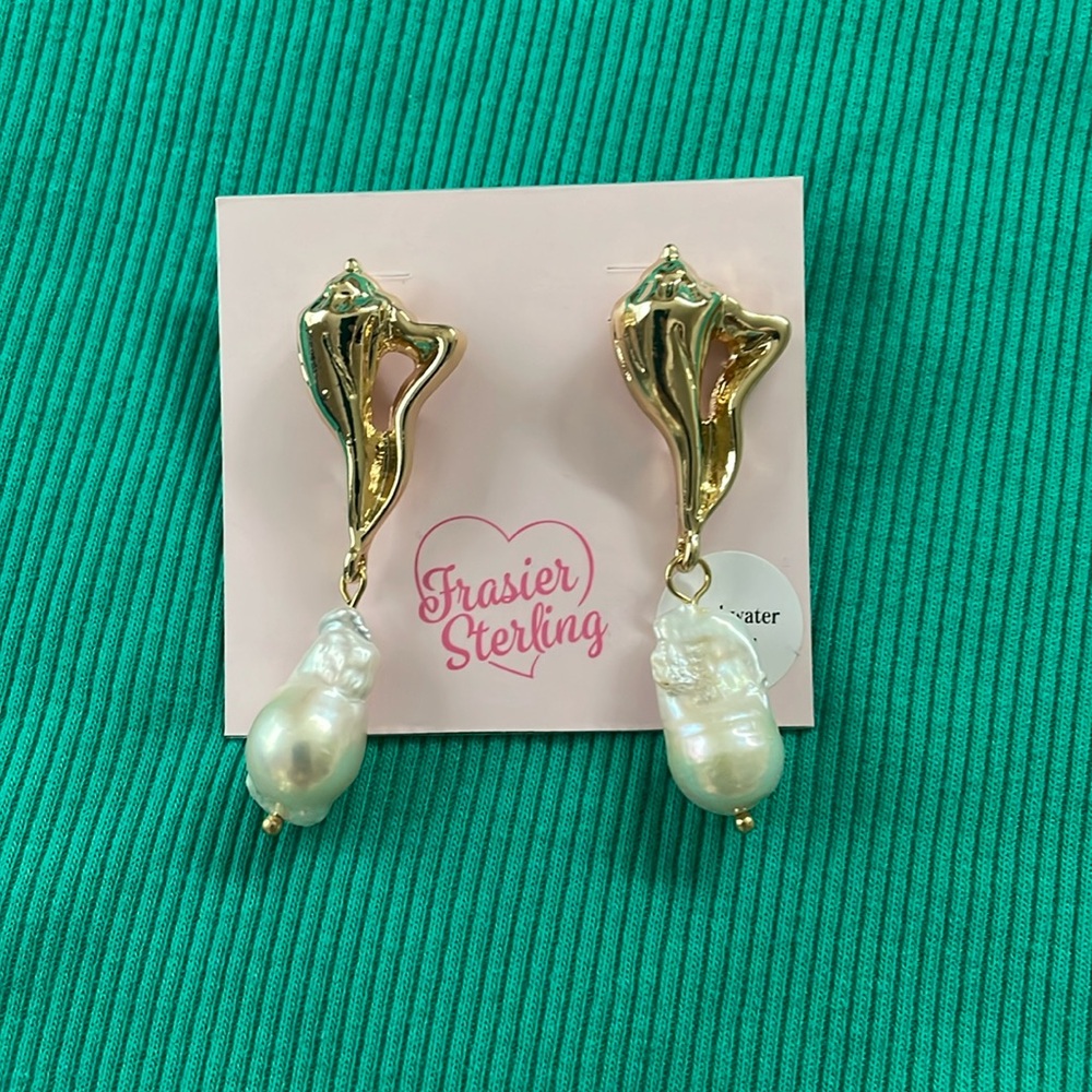 Nassau Pearl Earrings Frasier sterling brand new never worn